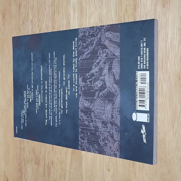 The Walking Dead  Volume 22 - Picture 2 of 3